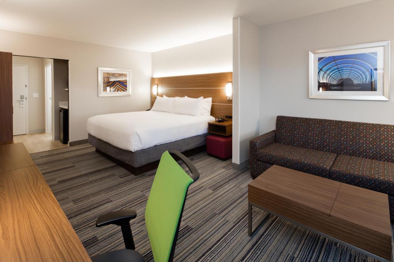 Holiday Inn Express East Peoria - Riverfront By Ihg Екстериор снимка